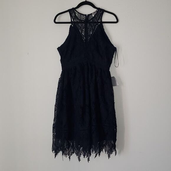 NEW Chelsea28 Fit & Flare Eyelash Lace Dress - Picture 3 of 10